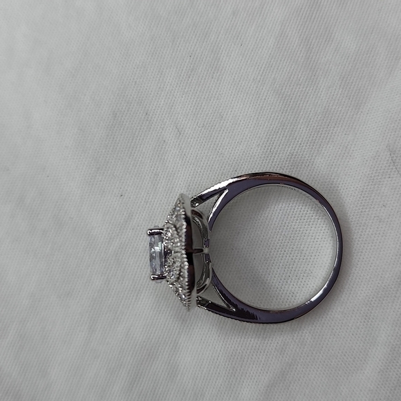 🎄NWT ART DECO DIAMOND RING🎄 - Picture 9 of 10